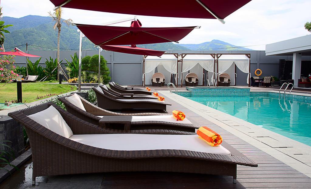Mercure Palu Exterior photo